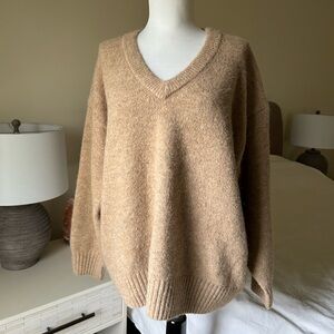Abercrombie & Fitch Women’ s Dad V-Neck Sweater in Light Brown Size Small